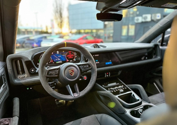 Porsche Cayenne cena 1159300 przebieg: 10, rok produkcji 2023 z Limanowa małe 254